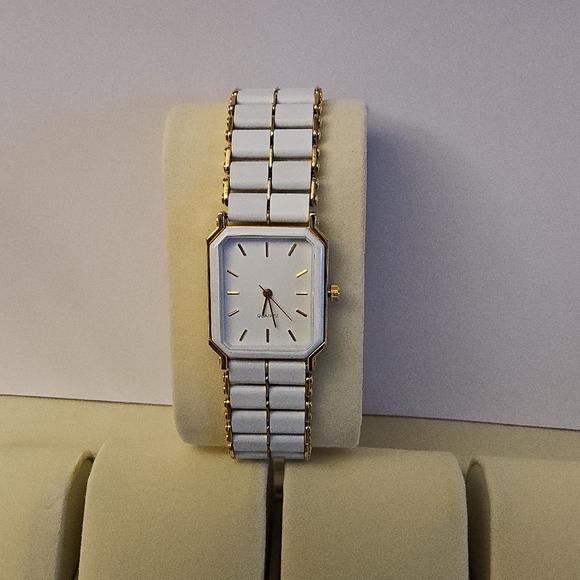 Source Unknown Accessories - Source Unknown Gold and White Women's Watch